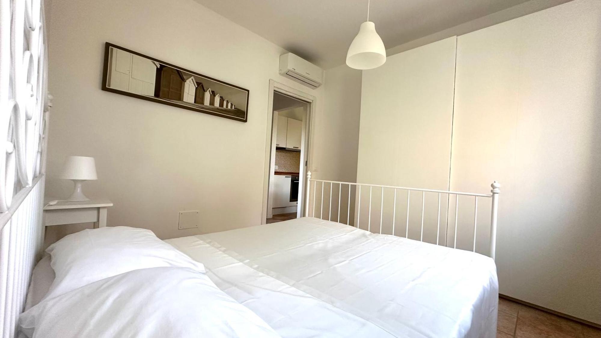 N185 - Numana, Meraviglioso Trilocale Con Terrazzo E Piscina Eksteriør billede